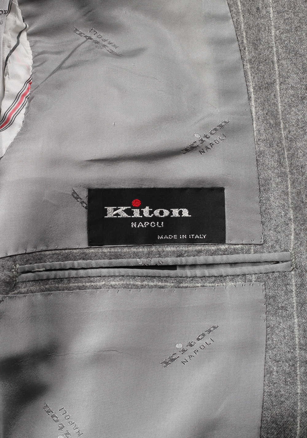 Kiton Suit Size 52 / 42R U.S. 100% Cashmere Flannel | Costume Limité