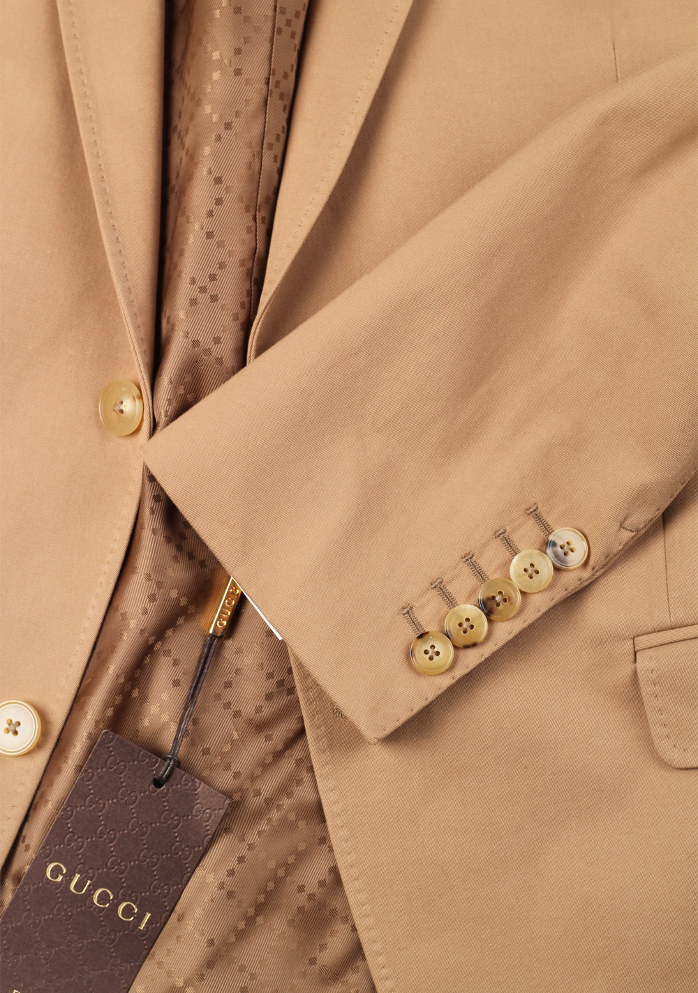 gucci beige suit