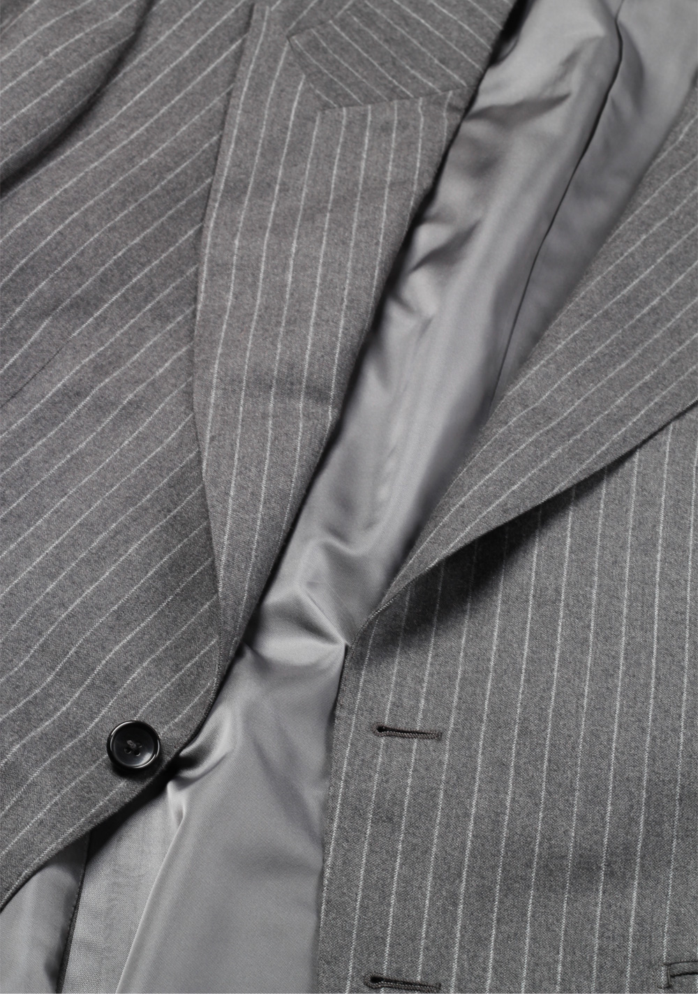 TOM FORD Gray Pinstripe Suit Size 48 / 38R U.S. Wool Silk Fit A | Costume Limité