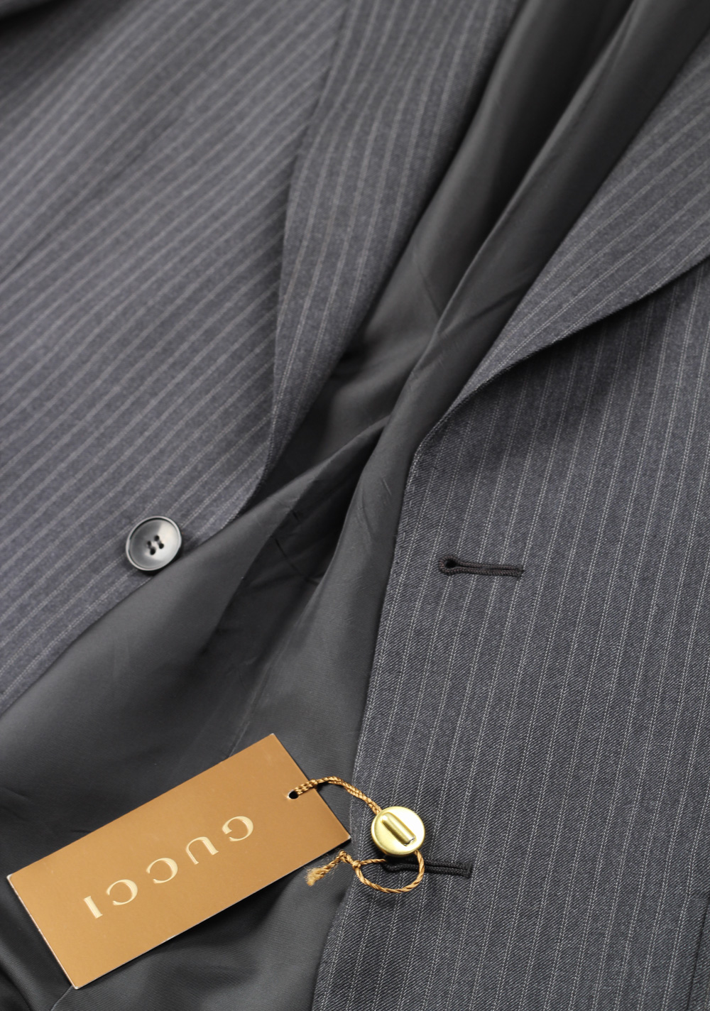 Gucci Gray Suit Size 48 / 38R U.S. Wool | Costume Limité