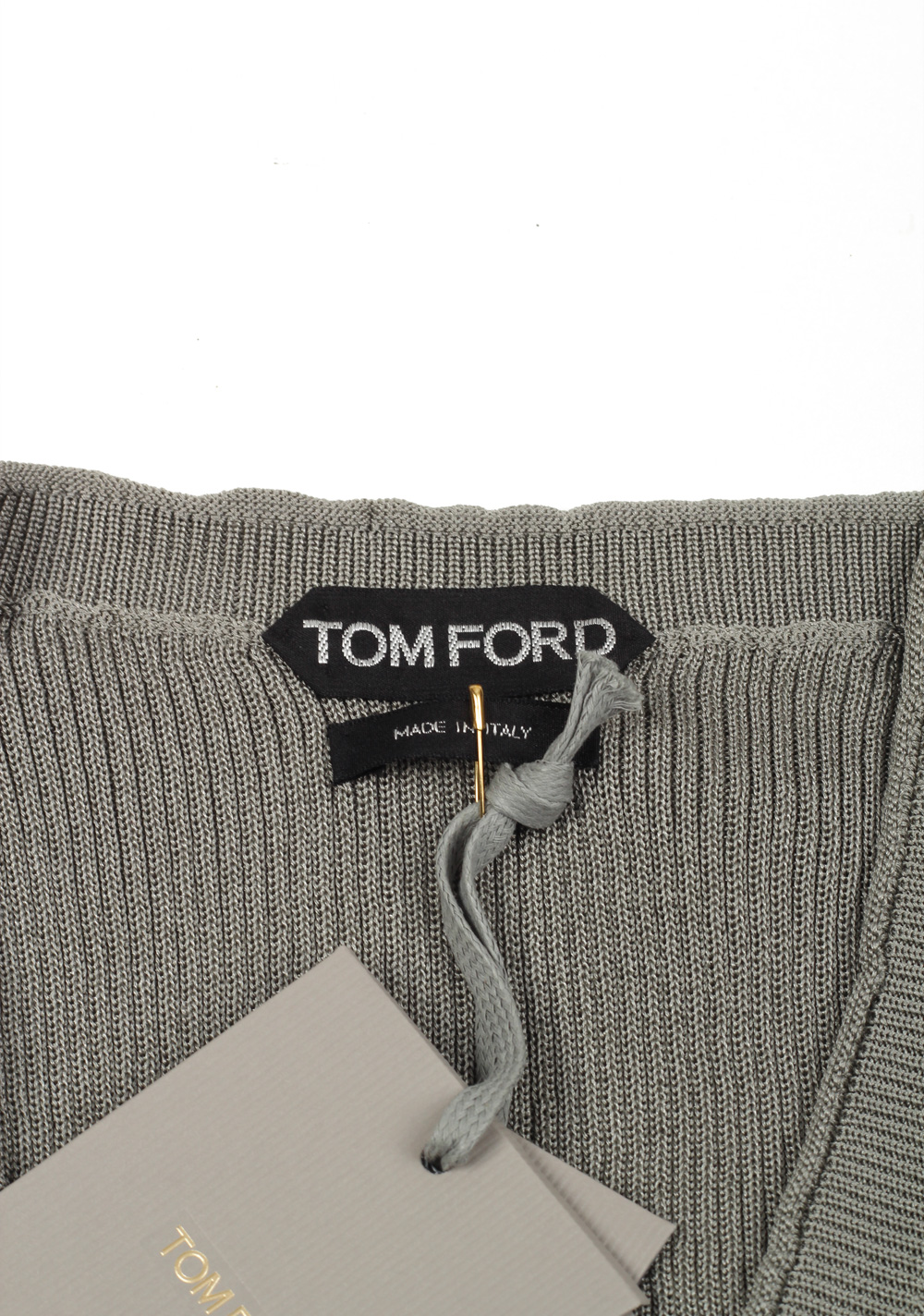 TOM FORD Gray V Neck Sweater Size 48 / 38R . In Silk | Costume Limité
