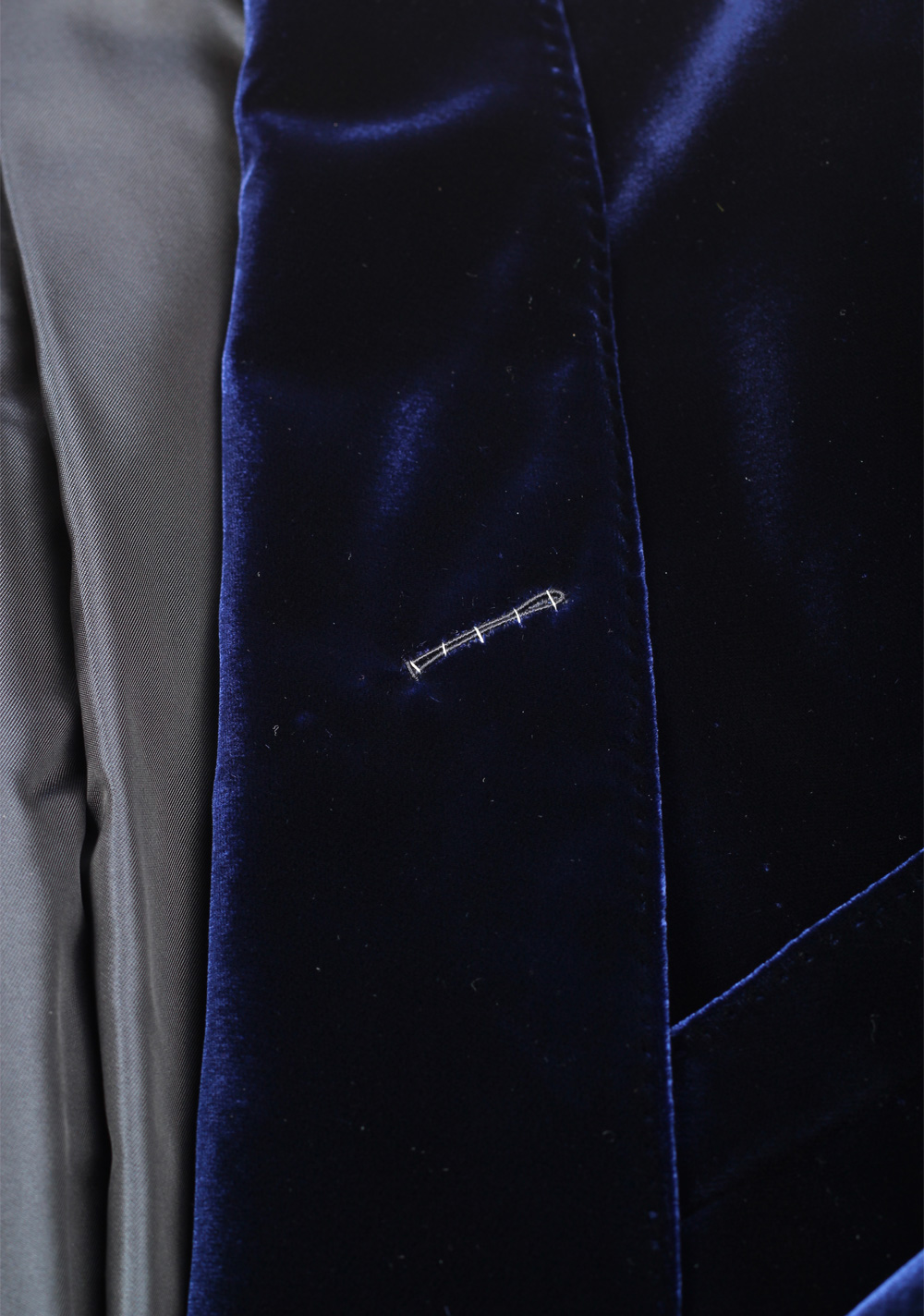 TOM FORD Shelton Blue Velvet Tuxedo Dinner Jacket Size 52 / 42R . |  Costume Limité