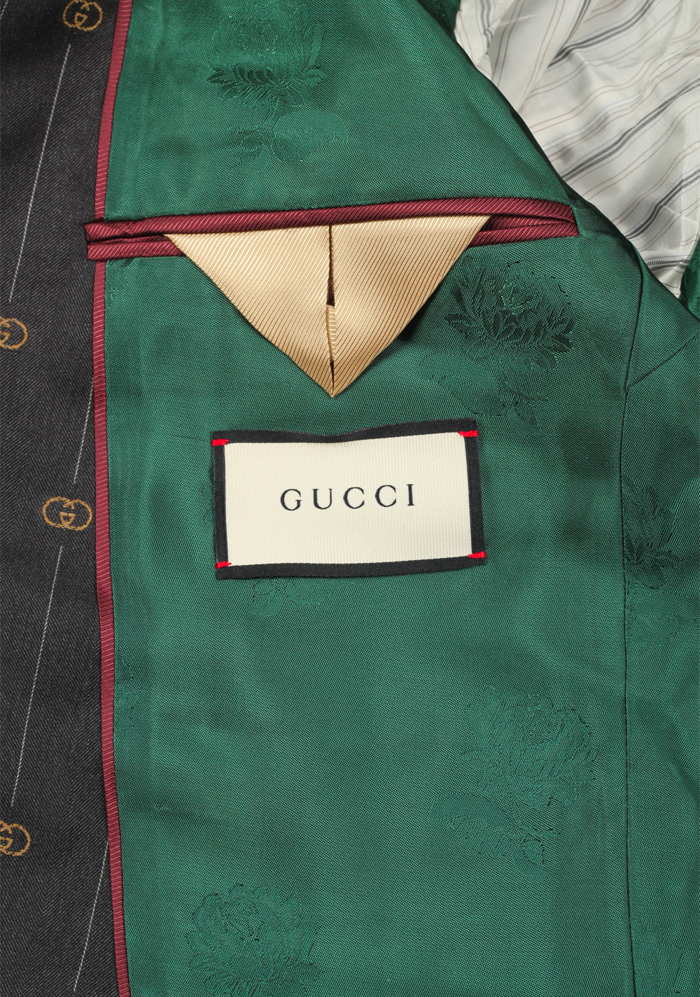 Gucci Gray GG Signature Suit | Costume Limité