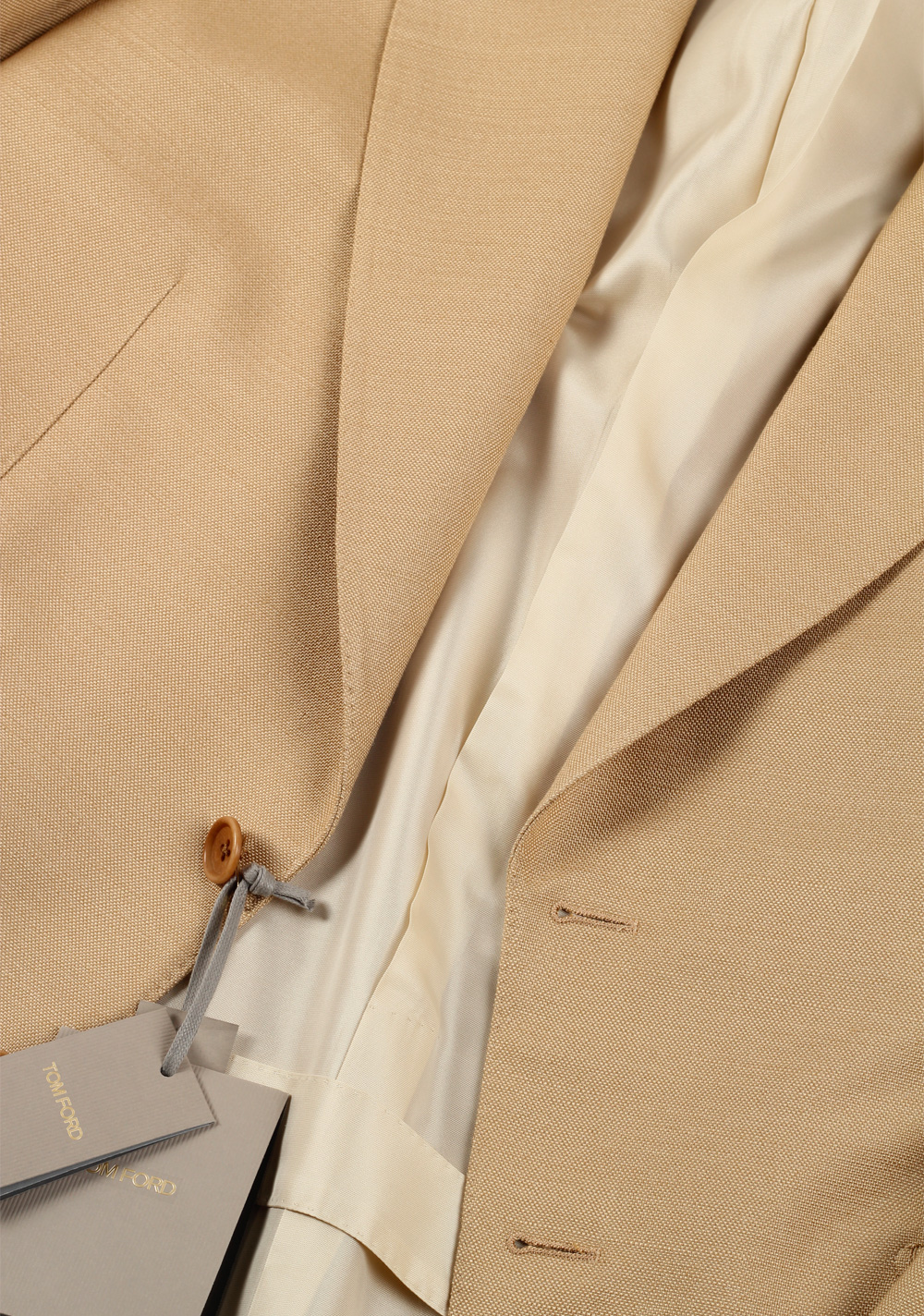 TOM FORD Shelton Silk Beige Suit Size 54 / 44R U.S. | Costume Limité